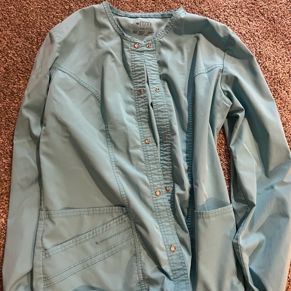 Cherokee Luce scrub jacket, small